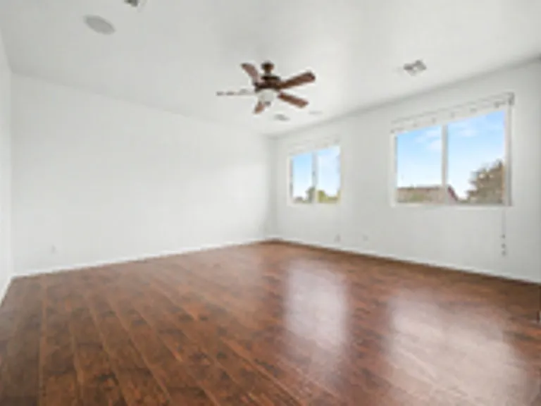 4947 E Odessa Dr — Photo 17