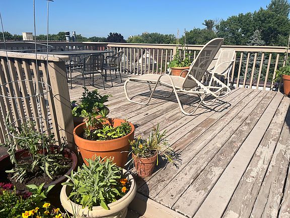 2nd image of 2716 Humboldt Ave S APT 303