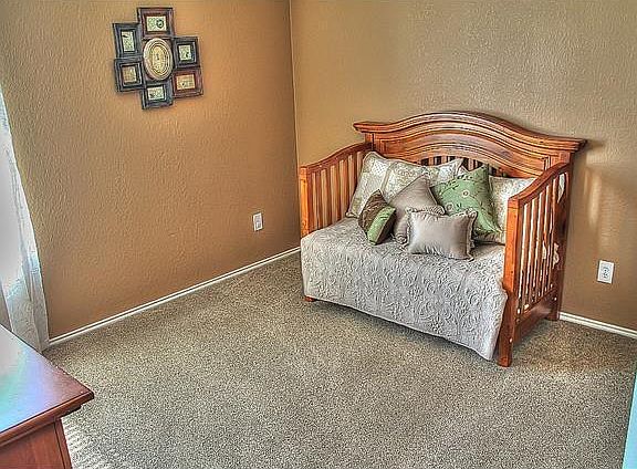 4th image of 417 Dartmoor Dr