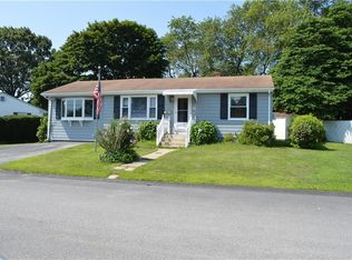 28 Highview Dr, West Warwick, RI 02893