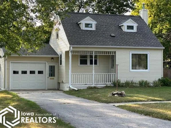 110 3rd St S, Humboldt, IA 50548