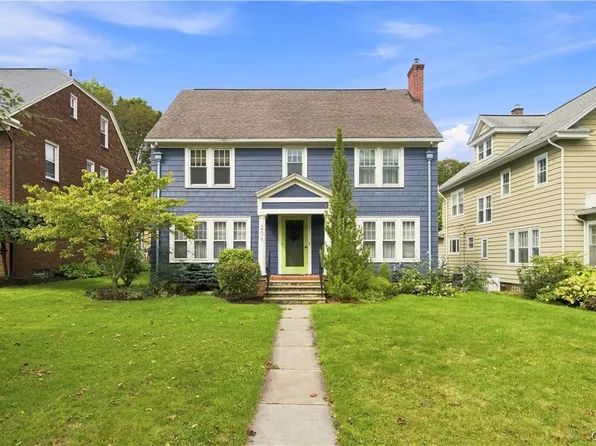 206 Twin Hills Dr, Syracuse, NY 13207