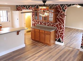 210 S Saint Clair St, Staunton, VA 24401