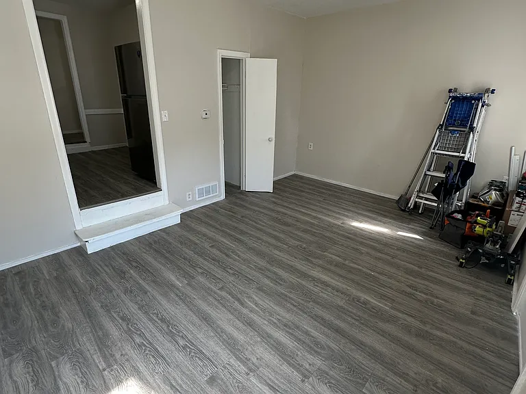 31 Elliott St #1 — Photo 4