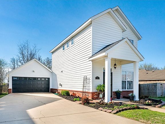 4th image of 7715 Bridgegate Ave