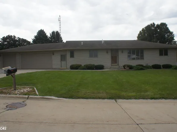 1014 Summit Dr, Webster City, IA 50595