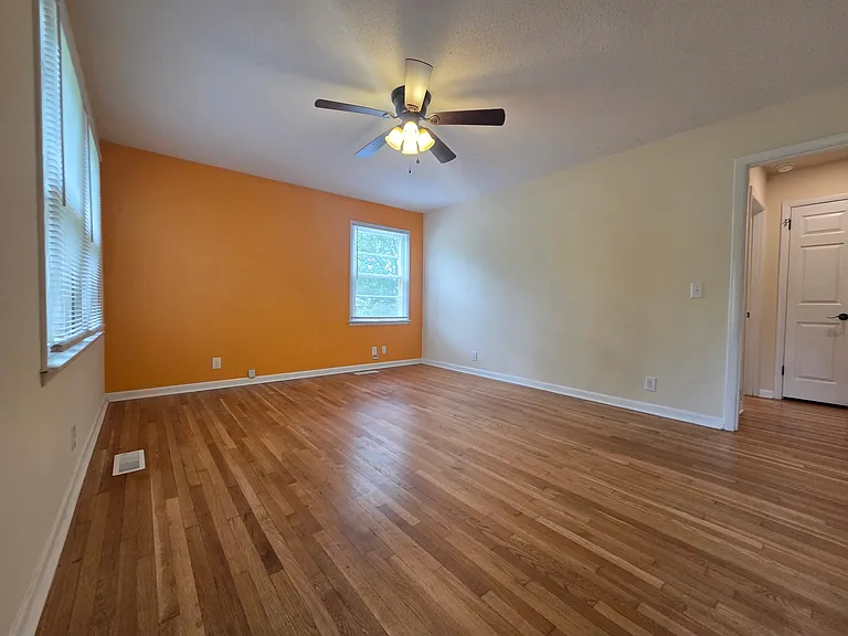 4806 Rutledge Dr NW — Photo 3