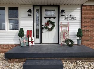 5936 E Michigan Rd, Waldron, IN 46182