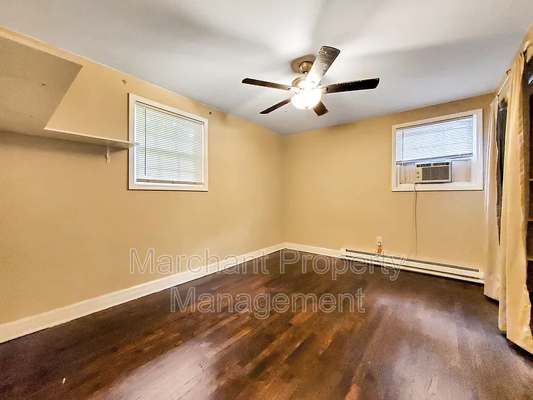 317 Douthit St — Photo 8
