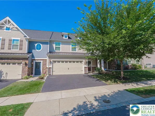 2151 Cook Dr, Easton, PA 18045