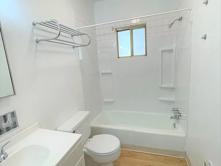 6350 Forward Ave #16 — Photo 12