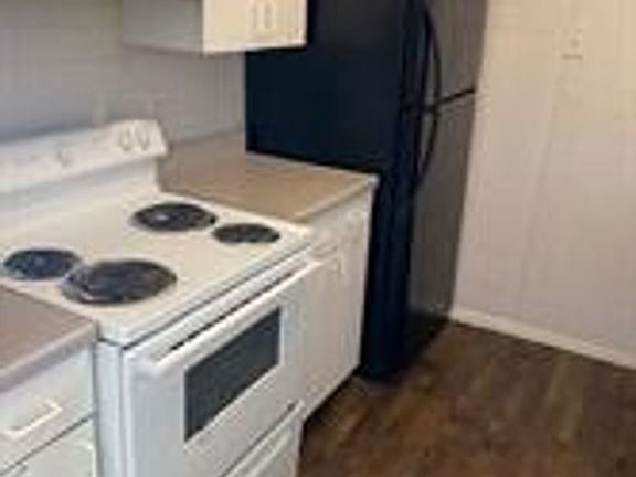 5th image of 5521 Columbia Ave #102
