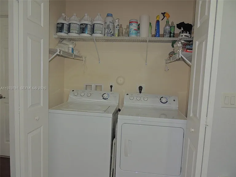 11301 NW 88th Ter #11301 — Photo 23