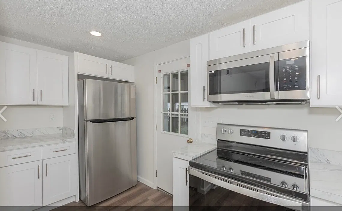 2 bed, 1152 sqft, $2,000 — Photo 3
