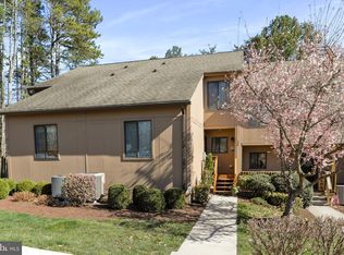 208 Fishhook Ln, Hedgesville, WV 25427