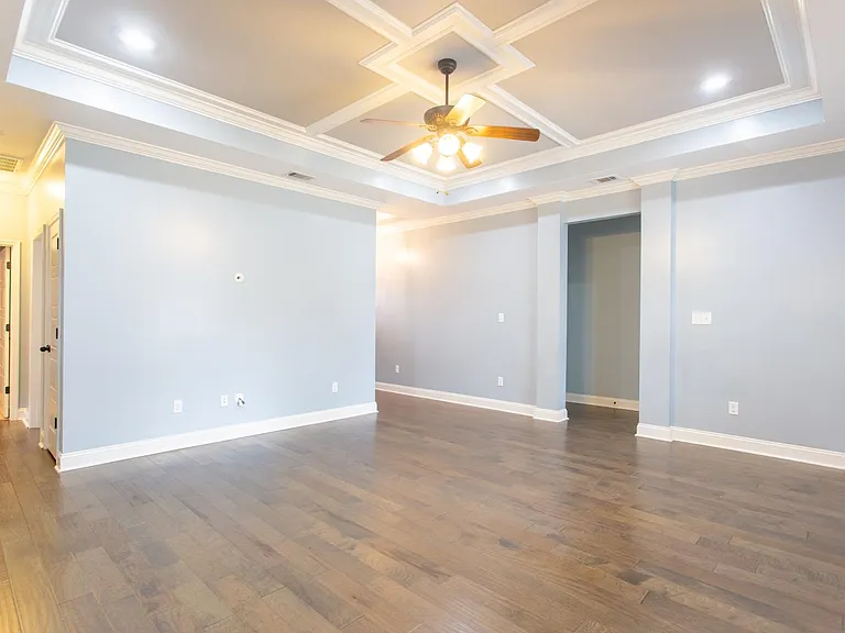 3930 Glen Laurel Dr S — Photo 24