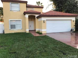 20020 NW 83rd Ct, Hialeah, FL 33015