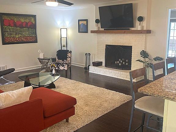 Family rm open to Kitchen 