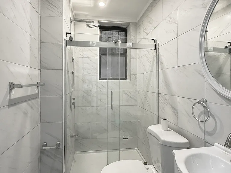 25 Church Ave #2B — Photo 7