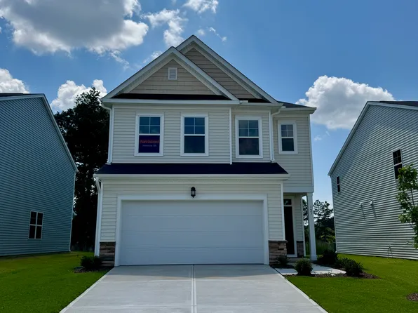 127 N Finley Landing Pkwy, Smithfield, NC 27577