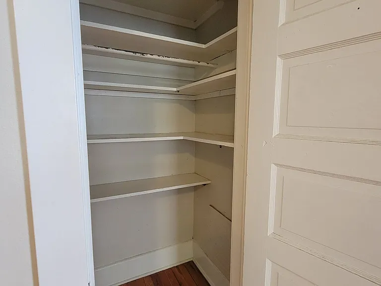 255 6th Ave NE #5 — Photo 8