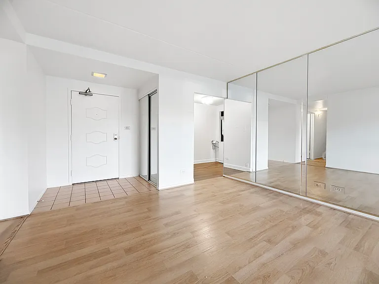 6340 Americana Dr #210 — Photo 16