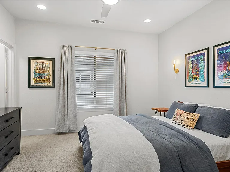 5922 Hudson St #4 — Photo 14