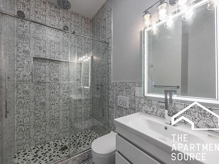 3328 W Congress Pkwy #3 — Photo 9