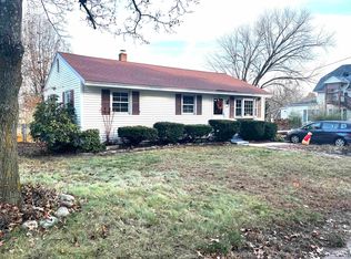 359 Mammoth Rd, Manchester, NH 03109