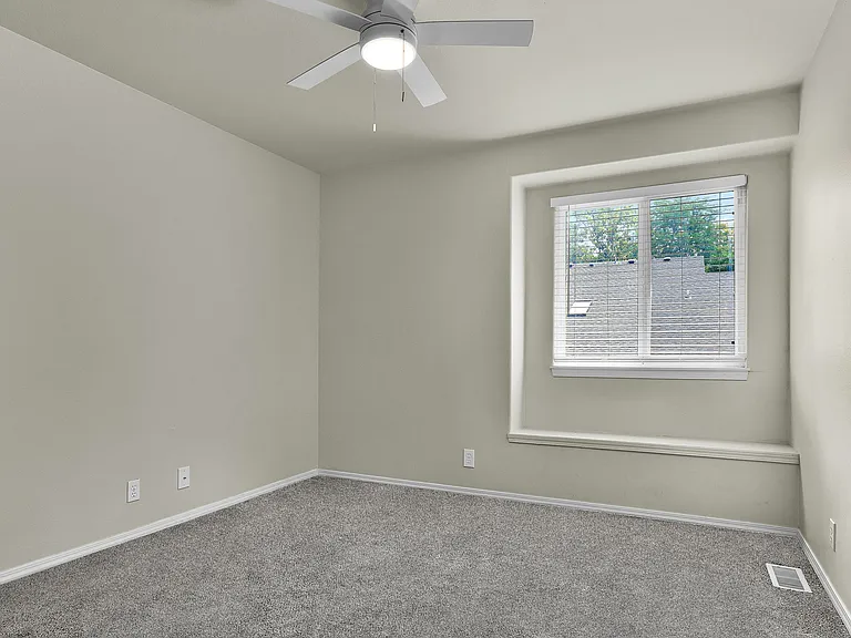8076 W San Fernando Ct — Photo 15