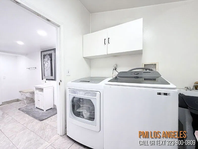 3 bed, 3.0 bath, 2899 sqft, $5,995 — Photo 2