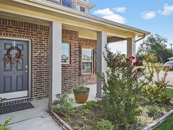 3rd image of 2890 Highland Meadows Dr