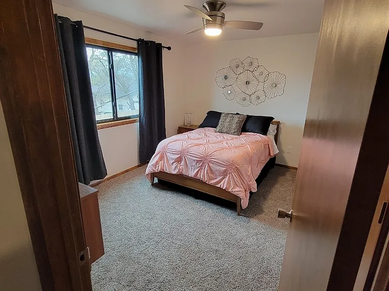 512 N Steele Ave #204 — Photo 6