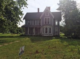 105 S Monroe St, Watson, IL 62473