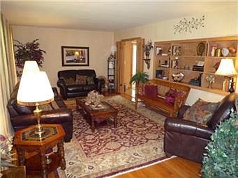2nd image of 5025 S Willis Ave