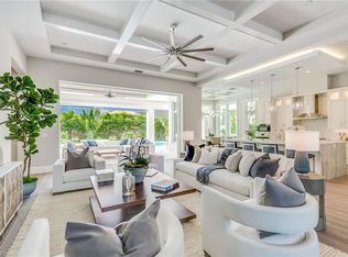 684 Bow Line Dr, Naples, FL 34103