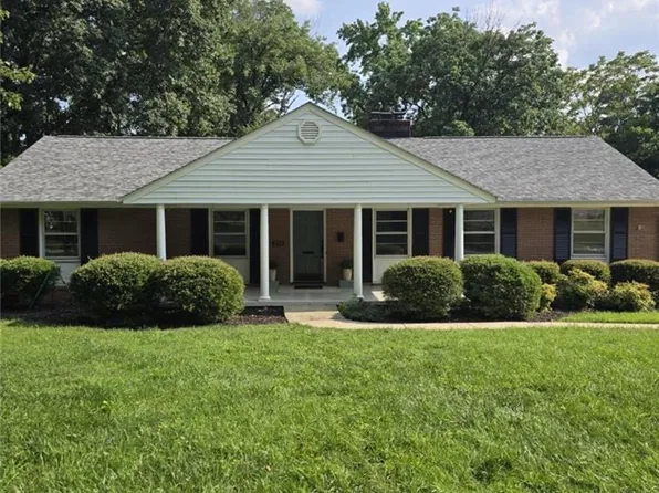 2611 Fairway Dr, Greensboro, NC 27408