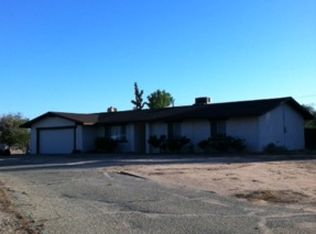 13721 Iroquois Rd, Apple Valley, CA 92307
