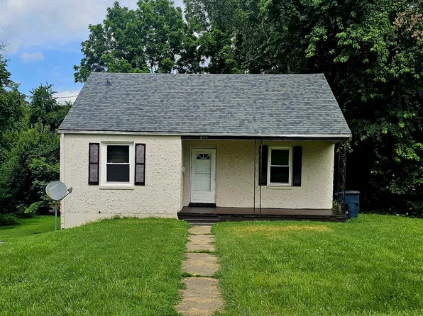 549 36th St NW, Roanoke, VA 24017