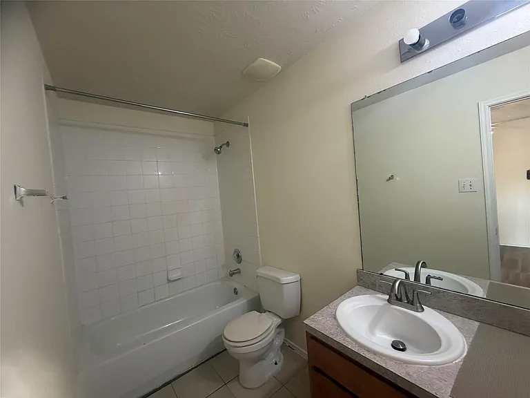 21219 Grand Linden Ct — Photo 14