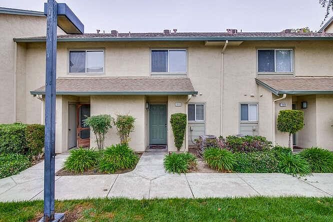 1st image of 1010 Summerplace Dr
