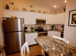 108 Smithfield Ct, Basking Ridge, NJ 07920