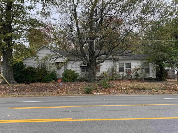 1930 S Olive St, Pine Bluff, AR 71601