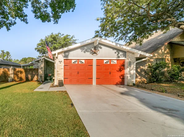 121 DE VACA, Universal City, TX 78148
