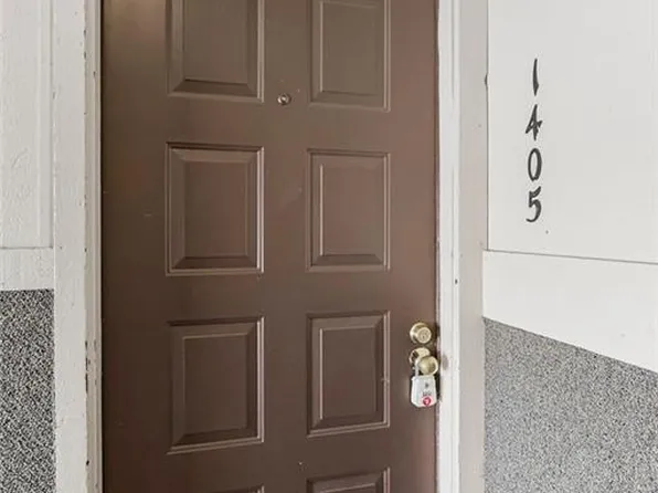 1405 Westbrooke St, Lawrence, KS 66049