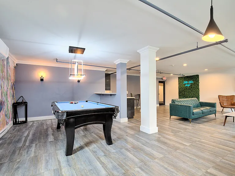 Bella Vista Apartments — Photo 14