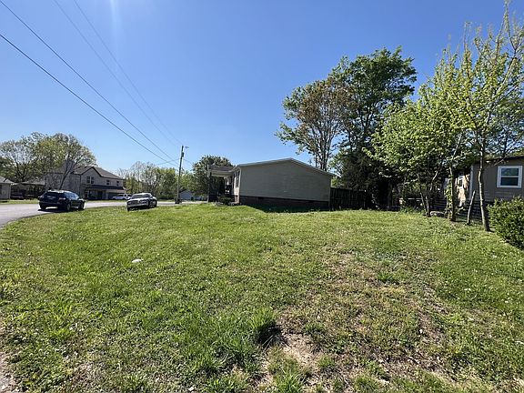 5th image of 139 Tanner Cir
