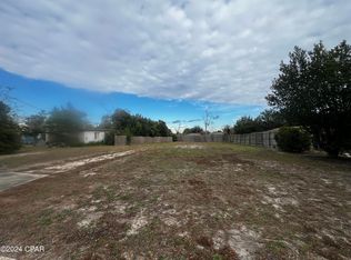 2414 Auburn Dr, Panama City, FL 32405
