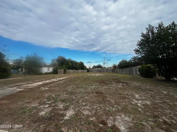 2414 Auburn Dr, Panama City, FL 32405