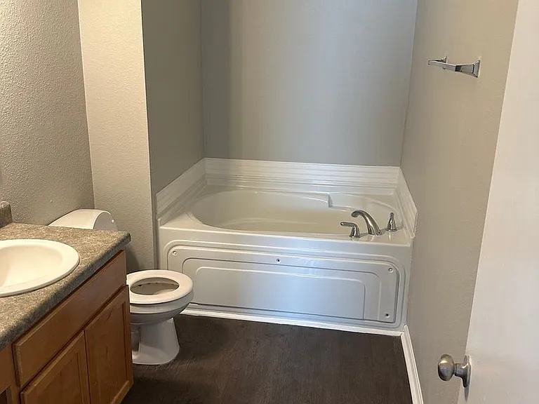 148 Whitestone Dr NE — Photo 21